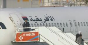 Aeronava deturnată ieri în Malta (sursa foto: captură Youtube)