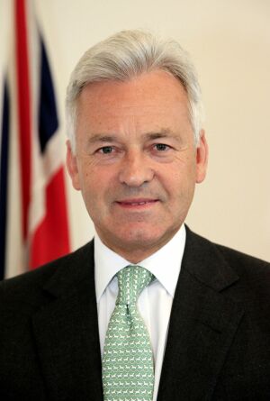 Sir Alan Duncan (sursa foto: Wikipedia)