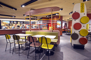 Restaurantele "McDonald's" din China şi Hong Kong, preluate de "Carlyle" şi "Citic"