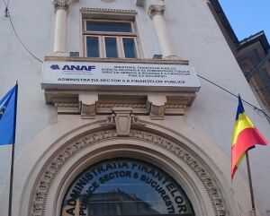 ANAF propune modificarea unor declaraţii de înregistrare fiscală privind plata impozitului specific