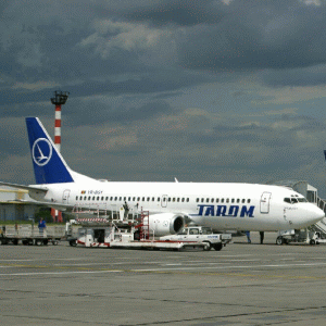 Ministrul Transporturilor vrea să deblocheze situaţia la nivelul departamentului comercial al TAROM