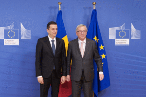 Sorin Grindeanu şi Jean-Claude Juncker (Sursa foto: Gov.ro)