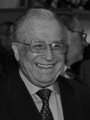 Ion Iliescu (Sursa foto: Wikipedia)