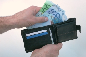 Inflaţia anuală din zona euro a încetinit în martie la 1,5%, ratând estimările analiştilor