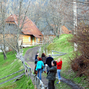 În minivacanţa de Rusalii, peste 130.000 de turişti au cheltuit 7,5 milioane euro