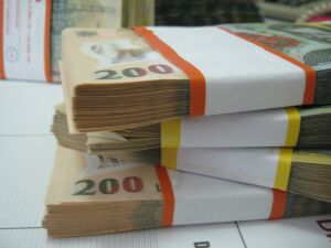 România se încadrează în ţinta de deficit bugetar în 2017