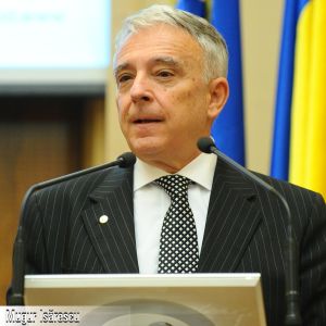 "De ce băncile nu au făcut profit - asta trebuie să cerceteze Finanţele"