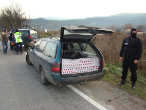 ANAF: Peste 220.000 de bucăţi de ţigarete, confiscate de inspectorii vamali