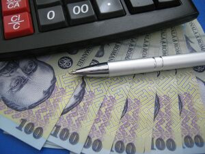 Inflaţia anuală va fi de 2,13% la finalul lui 2017 şi 3,3% în 2018