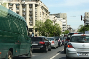 Guvernul a modificat ordonanţa privind înmatricularea vehiculelor utilizate pe drumurile publice