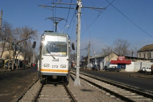 Un tramvai a luat foc în zona AFI Cotroceni din Capitală