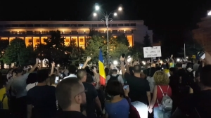 Protest în Piaţa Victoriei, 27.08.2017 (Sursa foto: captură Youtube)