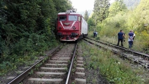 Trenul IR 1366 Braşov-Budapesta, care a deraiat (Sursa foto: Facebook/ CFR Călători)