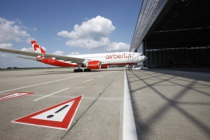 Avion al companiei "Air Berlin" (Sursa foto: Facebook)