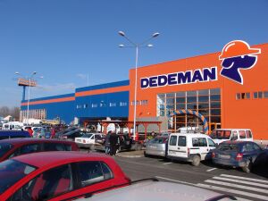 Dedeman a depăşit pragul de deţinere de 5% la "Transelectrica"