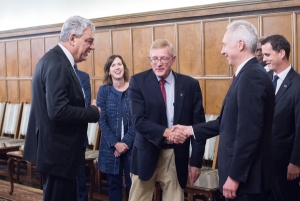 Premierul Tudose, la întâlnirea cu delegaţia SUA condusă de Mike Turner (Sursa foto: gov.ro)