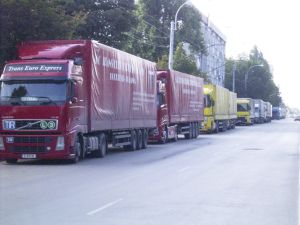 CE propune măsuri de liberalizare a transportului rutier de persoane