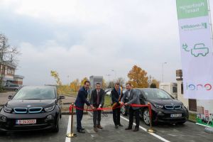 Inaugurarea staţiei de încărcare pentru vehicule electrice (sursa foto: Enel)