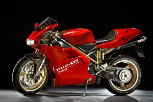 "Audi" renunţă la planul de vânzare a brandului "Ducati"