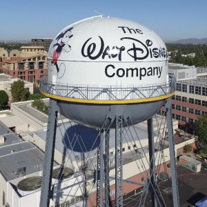 Disney preia o mare parte din activele Fox pentru 52,4 miliarde de dolari