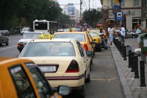 "Taximetriştii independenţi vor să fie arondaţi la dispeceratul companiei municipale de transport"