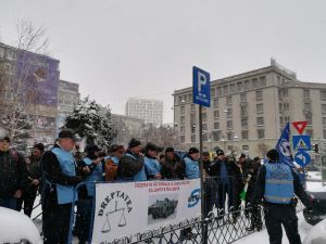 Sindicaliştii din industria de apărare au protestat, la Ministerul Economiei