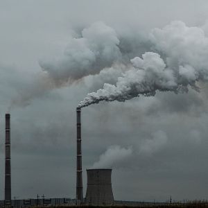 Piaţa emisiilor de carbon din UE a crescut în 2017 pentru prima dată în ultimii şapte ani