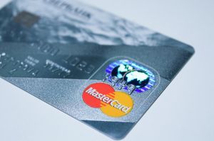 Cetelem şi CEB se alătură programului Mastercard 