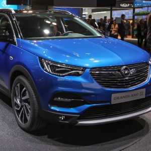 Profitul "Peugeot Citroen" creşte în urma preluării "Opel"