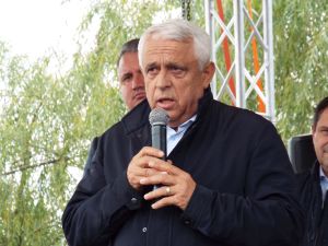 "Îmi declar respectul pentru membrii comunităţii evreieşti"