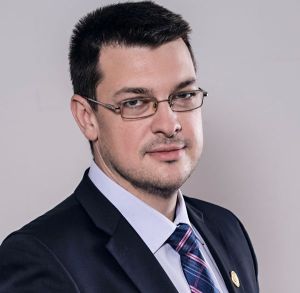 Ovidiu Raeţchi (sursa foto: Twitter)