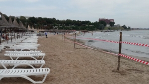 Plajă poluată cu hidrocarburi în Mangalia 