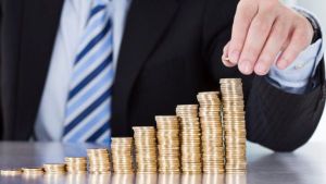 Investiţiile nete în economia românească scad cu 0,2% 