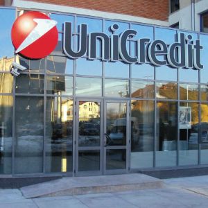 "UniCredit" a vândut în Bulgaria credite neperformantede 249 milioane euro