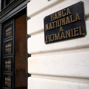 BNR a înţeles că discriminarea debitorilor nu are sens