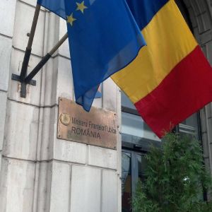 Ministerul Finanţelor a atras 953 milioane lei de la bănci