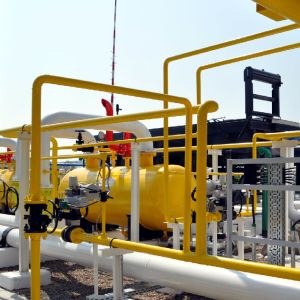 "Petrom şi Romgaz limitează cantitatea de gaze din piaţă şi suntem nevoiţi să importăm mai scump"