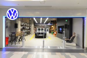 Volkswagen inaugurează primul concept store din România