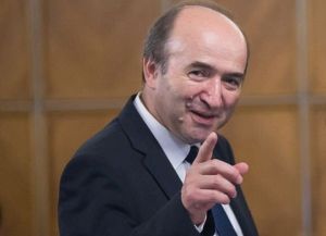 Tudorel Toader (sursa foto: Twitter)