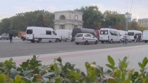 Transportatorii români, aşteptaţi să protesteze la Parlamentul European