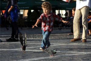 Alocaţii reduse pentru copiii români din Austria