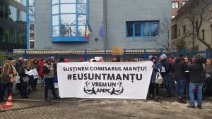 Împrumutaţii în CHF protestează, azi, în Bucureşti