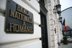 Poziţia echilibrată a Băncii Naţionale - reper de încredere pentru investitori 