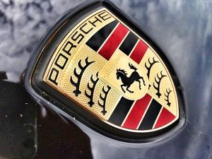 Porsche este investigată în Germania pentru datorii fiscale