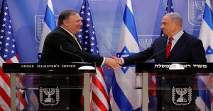 Mike Pompeo şi Benjamin Netanyahu (Sursă foto: Twitter)