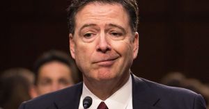 James Comey speră ca Trump să nu fie suspendat din funcţie 