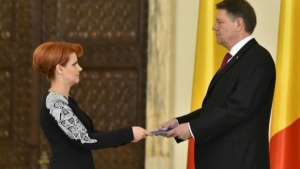 Lia Olguţa Vasilescu şi Klaus Iohannis (Sursa foto: Twitter)