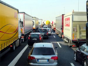 Transportatorii cer eurodeputaţilor români să respingă Pachetul Mobilitate 1