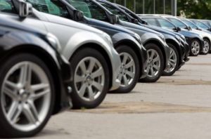 Vânzările auto au scăzut cu 14,6% în aprilie