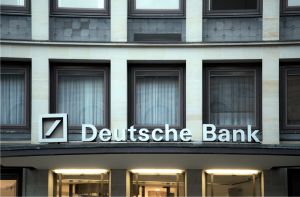 Surse: Marii acţionari ai Deutsche Bank cer înlocuirea preşedintelui băncii